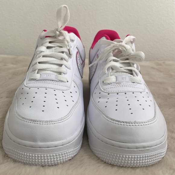 🆕 NIKE Air Force 1 ‘07 LX 2023 WMNS Low Cut White/White-Pink Dragon Fruit In 📦 - Picture 3 of 15